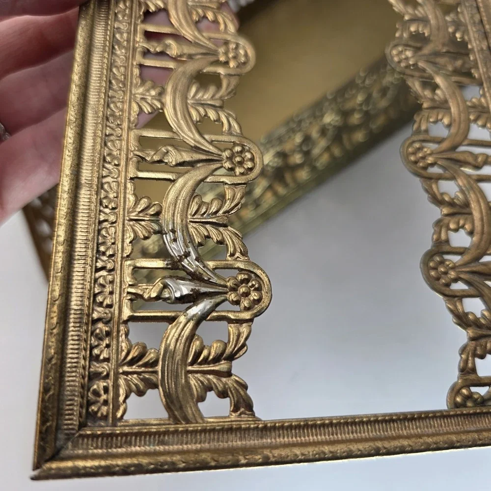 Hollywood Regency Gold Metal Filigree Tissue Box Cover Vanity Bathroom Decor